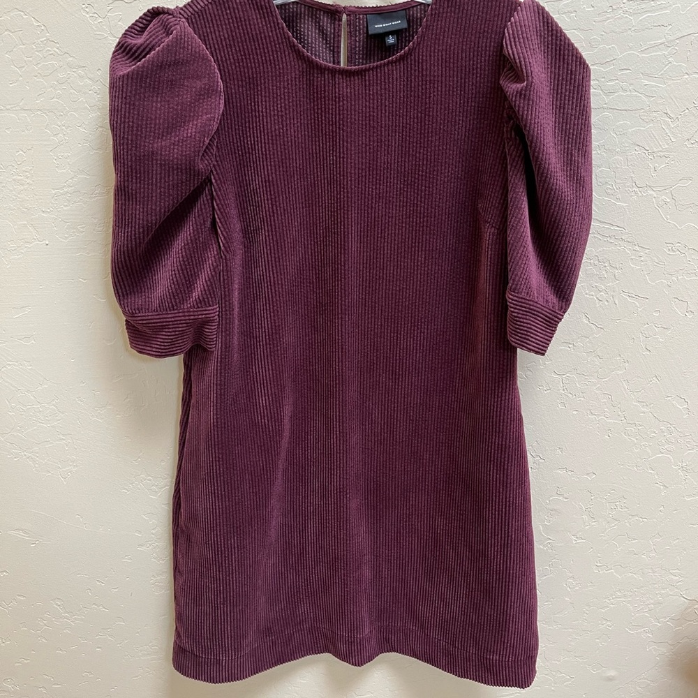 Who what wear , Burgundy, Corduroy dress, size small 4-6. Runs big.